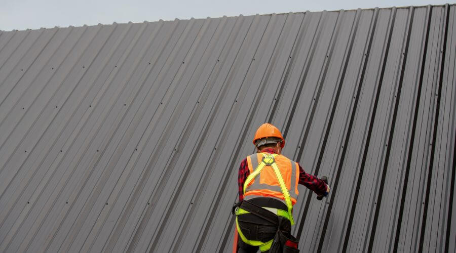 Expert Emergency Roof Repairs services in Plaza, ND